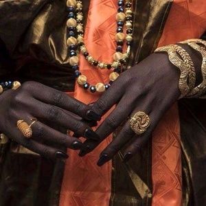 Meet your Posher, Lucy